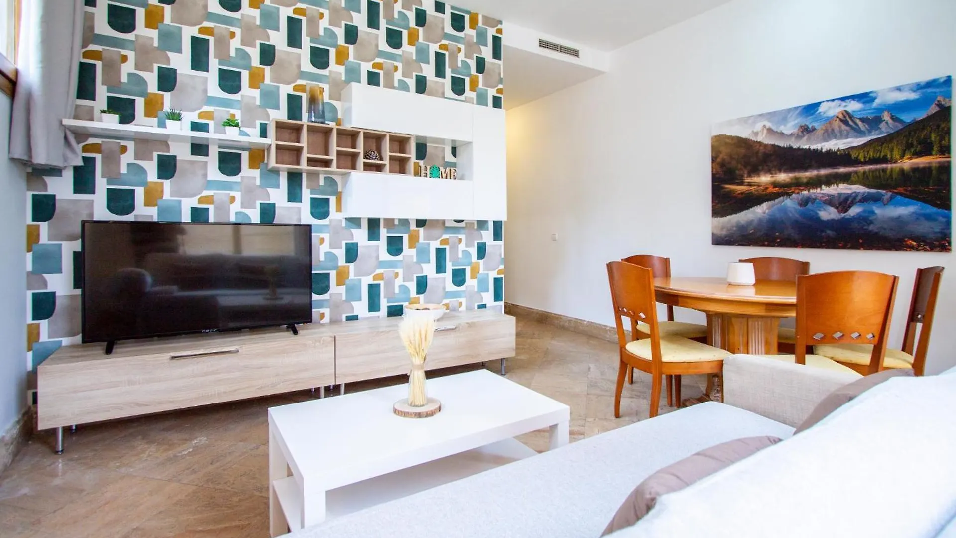 Apartamentos Villablino Arturo Soria Madrid España