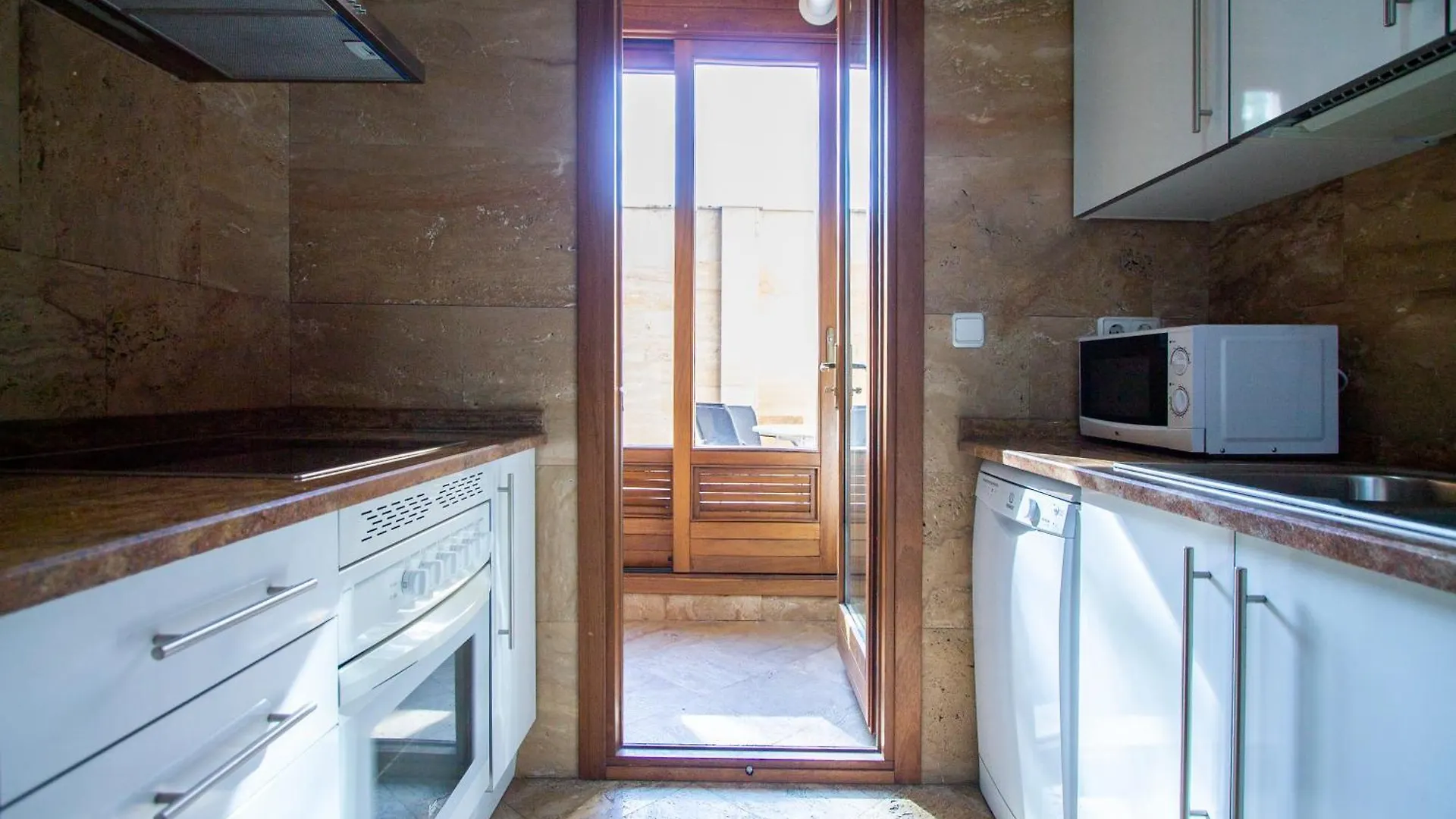 Apartamentos Villablino Arturo Soria Madrid