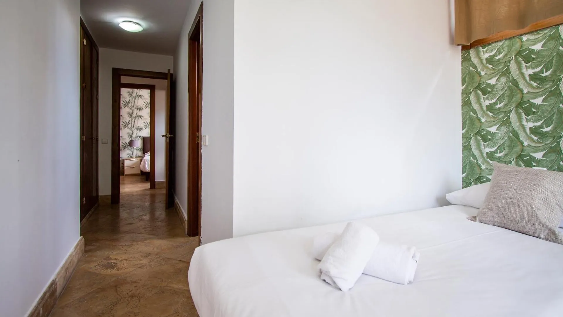 Apartamentos Villablino Arturo Soria Madrid España