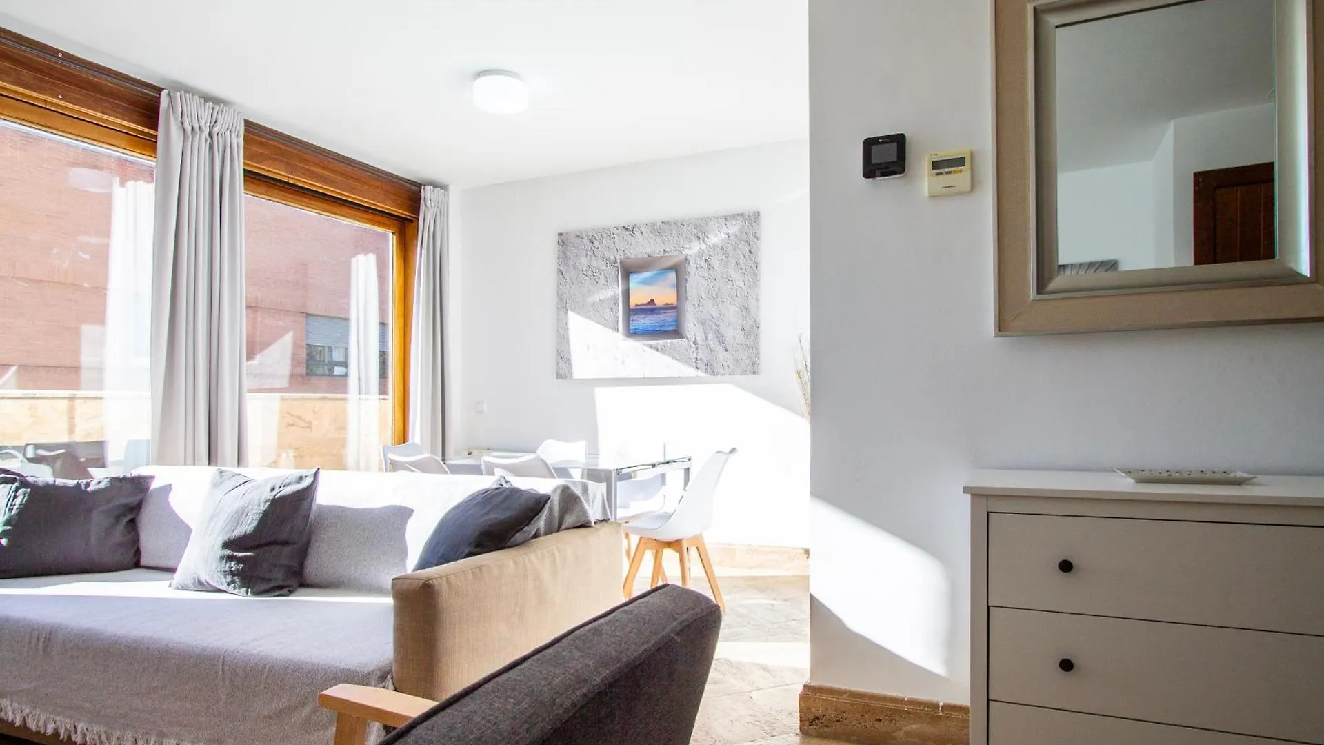 Apartamentos Villablino Arturo Soria Madrid España